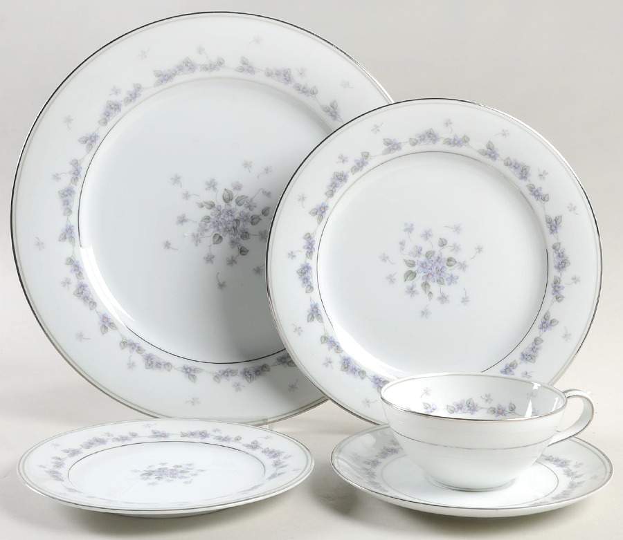 Camille 5 Piece Place Setting by Noritake-1