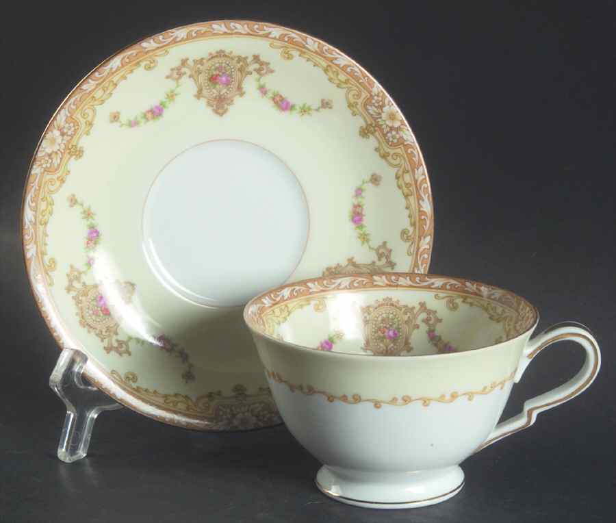 Camillia (3950 & NO #) Footed Cup & Saucer Set by Noritake-1