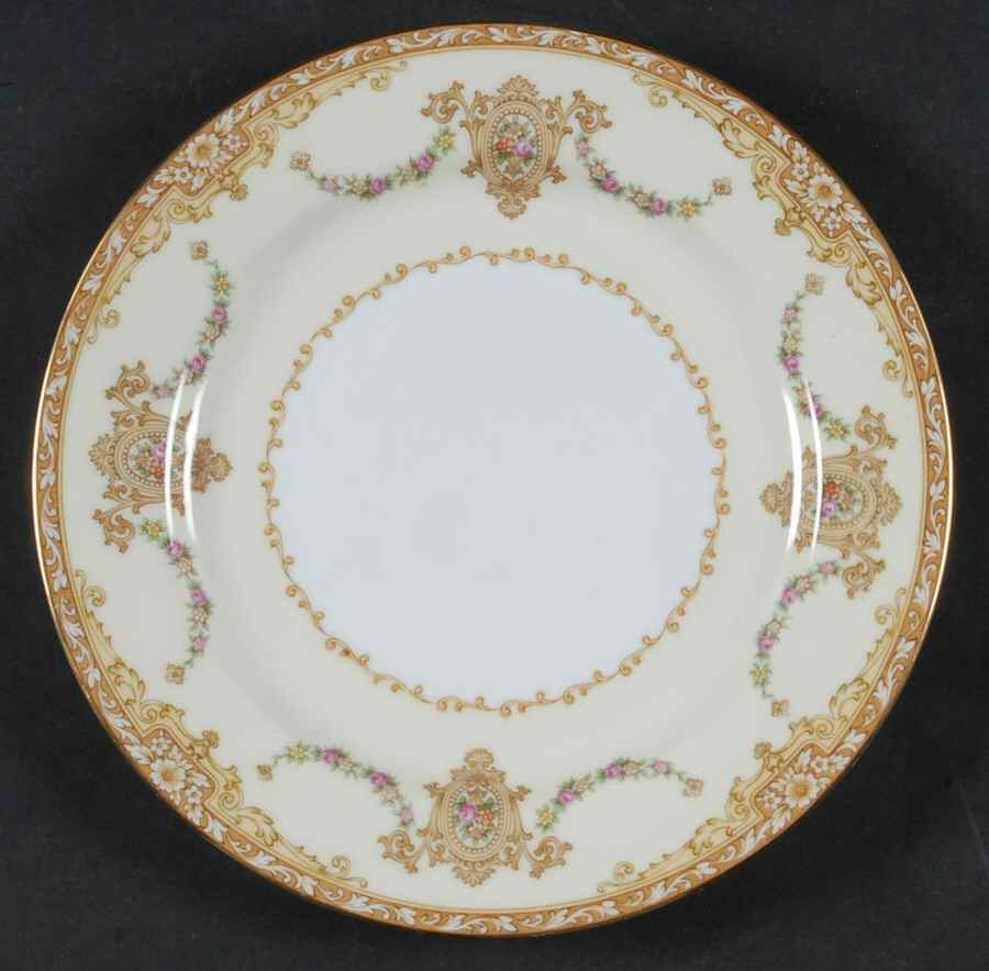 Camillia (3950 & NO #) Luncheon Plate by Noritake-1