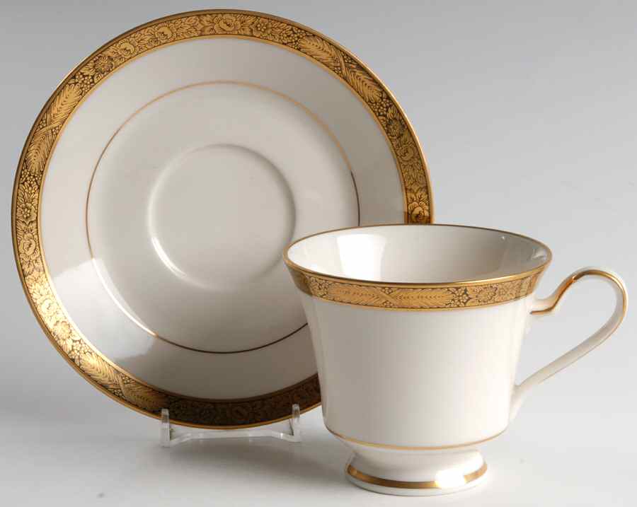 Campanile Footed Cup & Saucer Set by Noritake-1