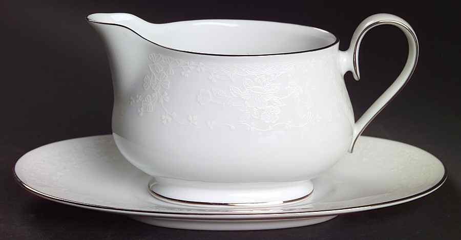 Candice Gravy Boat & Underplate by Noritake-1
