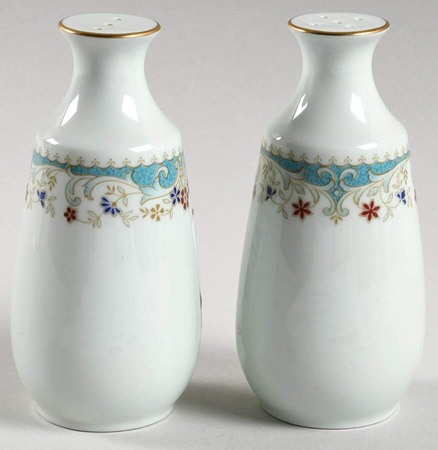 Cantata Salt & Pepper Set by Noritake-1