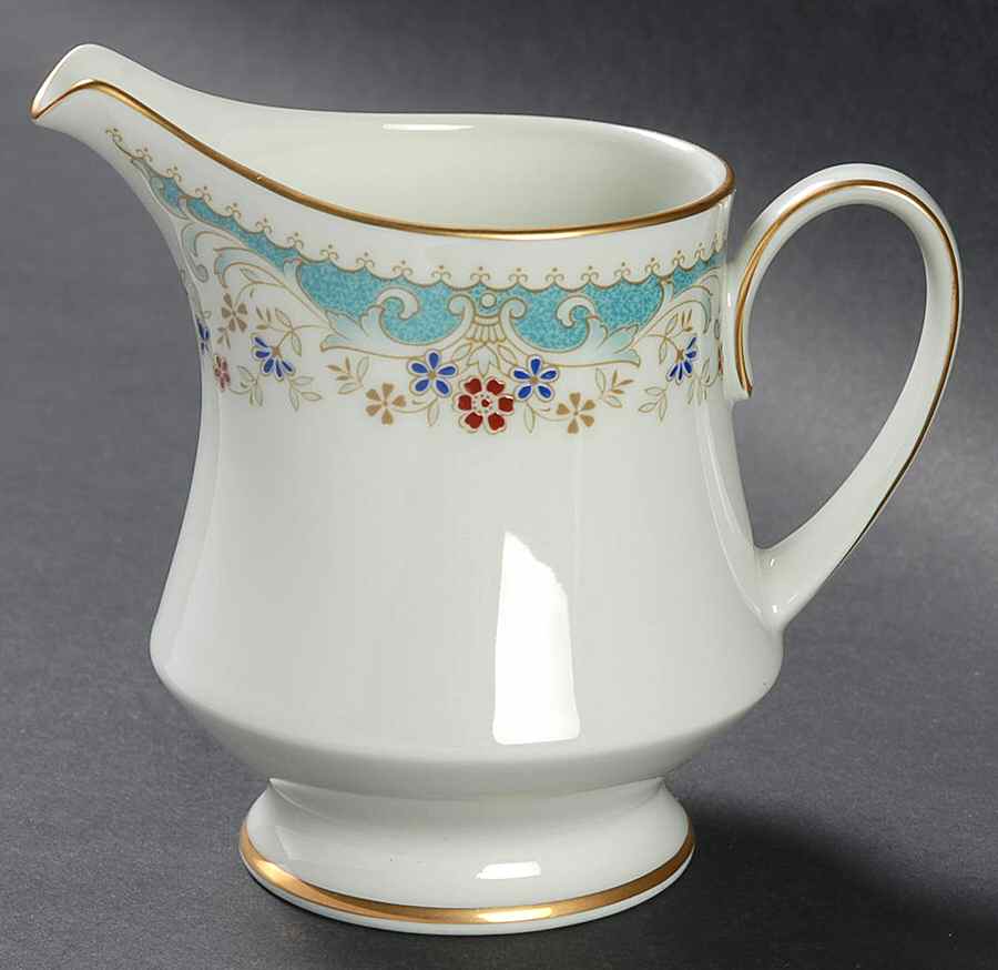 Cantata Creamer by Noritake-1