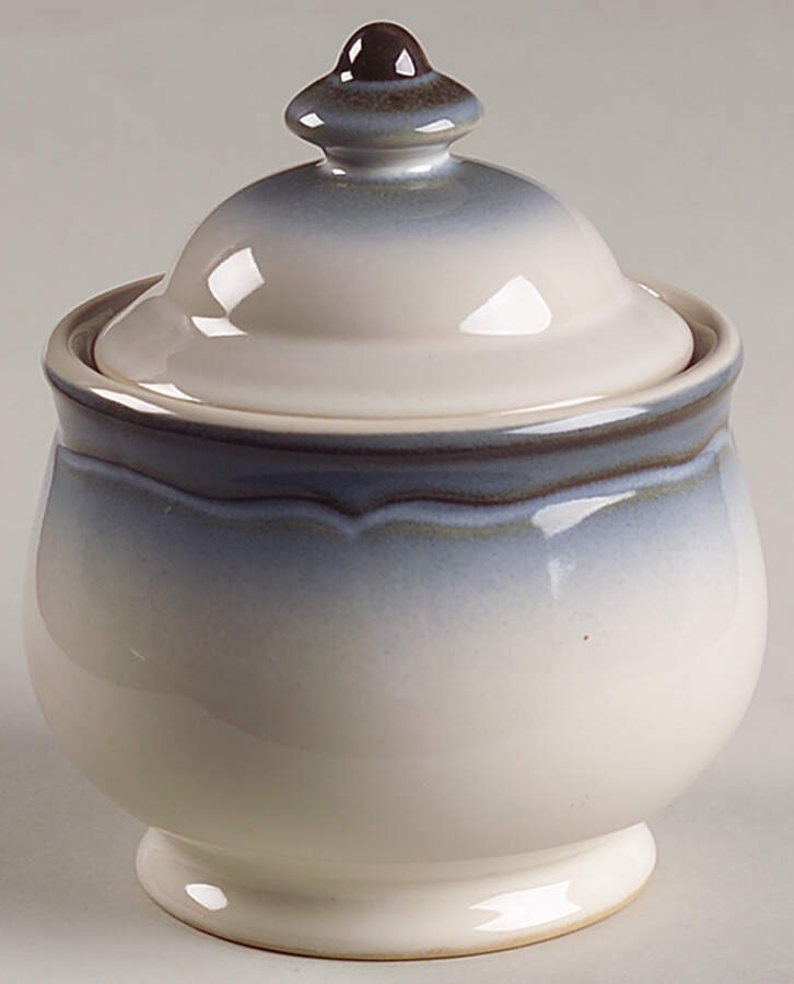 Captivate Sugar Bowl & Lid by Noritake-1