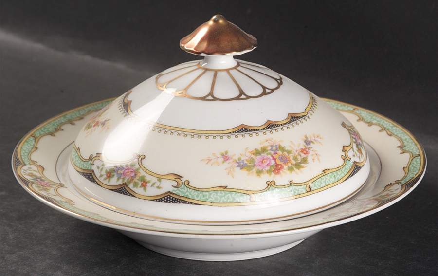 Carola Round Covered Butter by Noritake-1