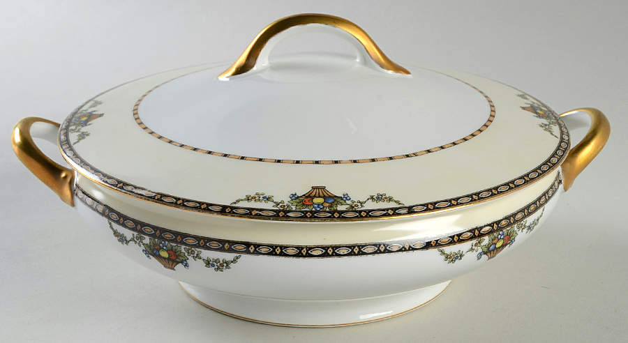 Carlow Round Covered Vegetable by Noritake-1