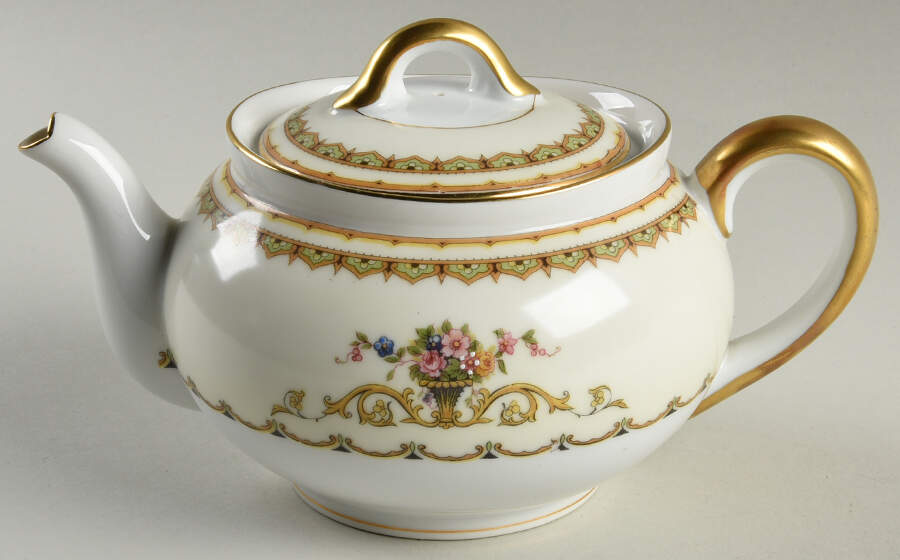 Carltonia Teapot & Lid by Noritake-1