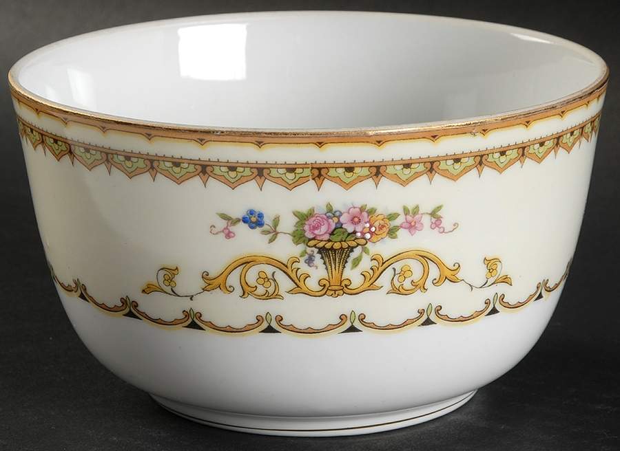 Carltonia Cranberry Bowl by Noritake-1