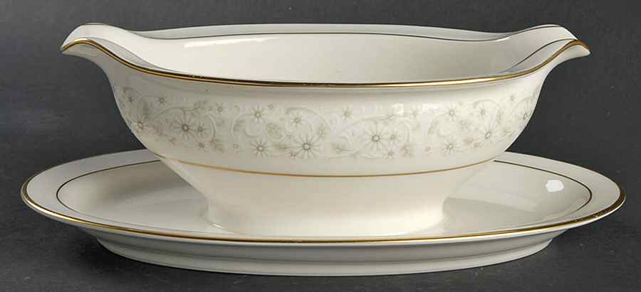 Carlyle Gravy Boat with Attached Underplate by Noritake-1