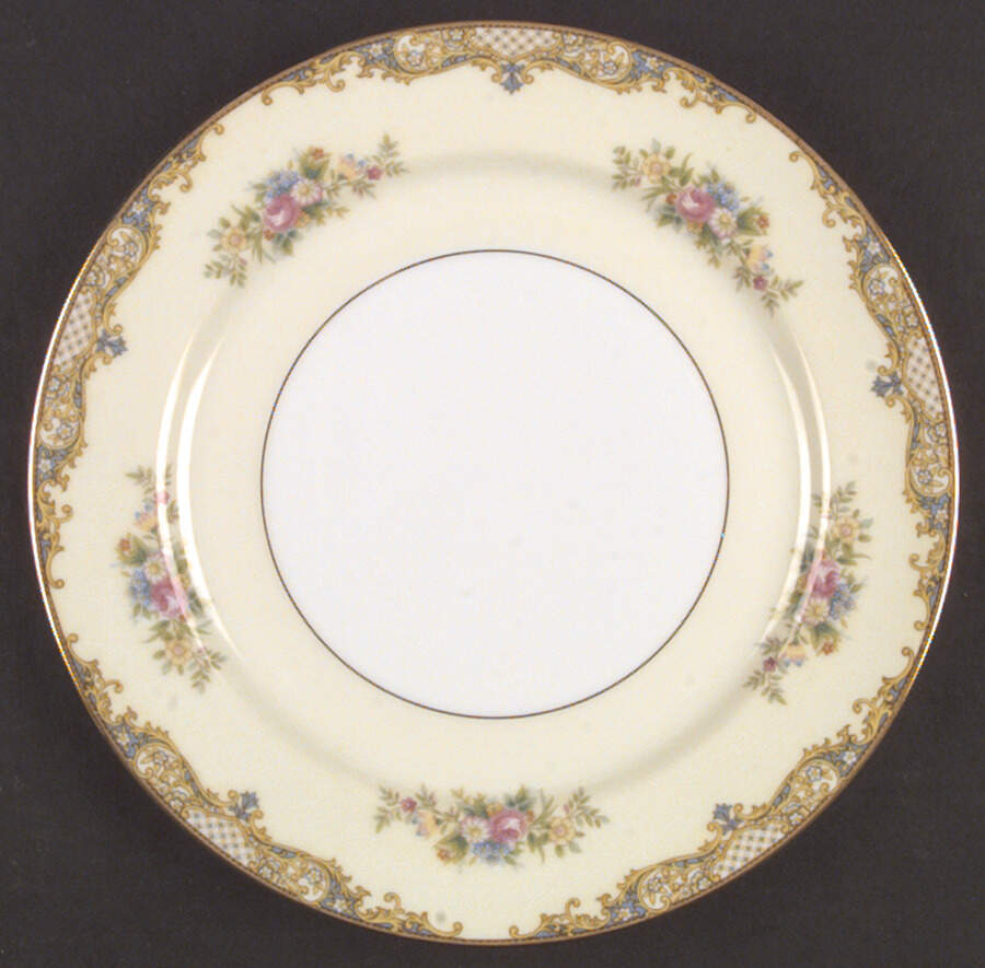 Carmela (95635 & No #) Dinner Plate by Noritake-1
