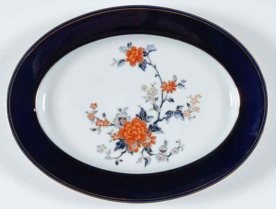 Carmine 11" Oval Serving Platter by Noritake-1