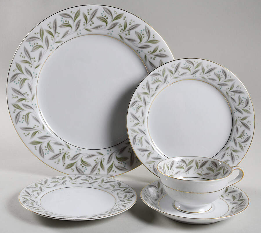 Carole 5 Piece Place Setting by Noritake-1