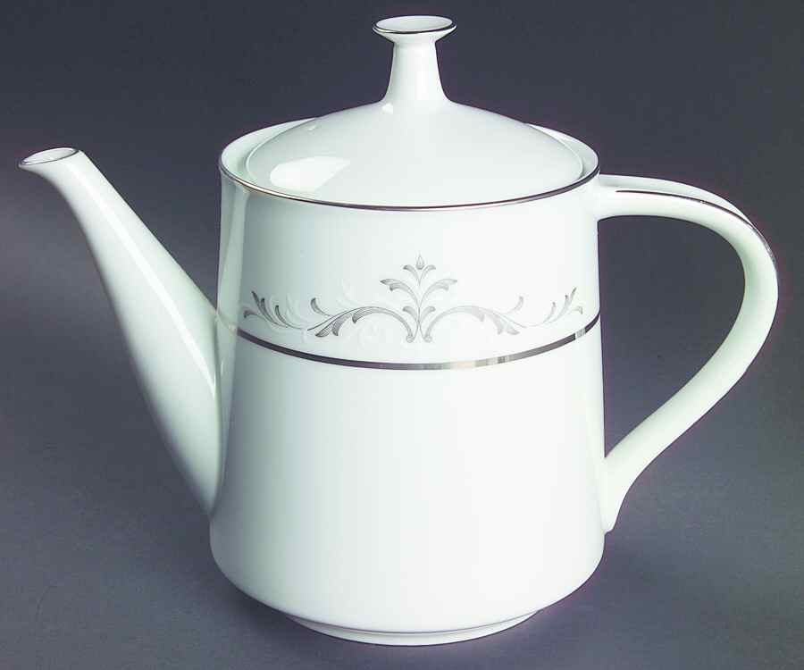 Caroline Teapot & Lid by Noritake-1