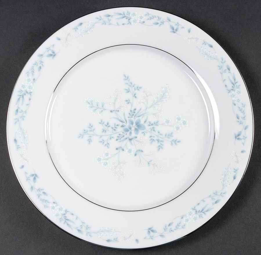 Carolyn Dinner Plate by Noritake-1