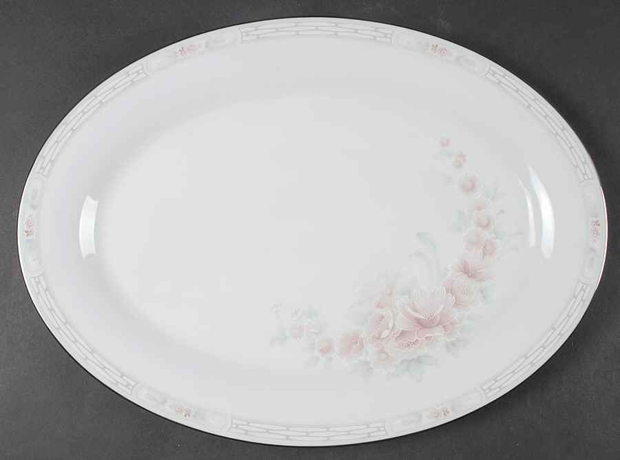 Carthage 14" Oval Serving Platter by Noritake-1