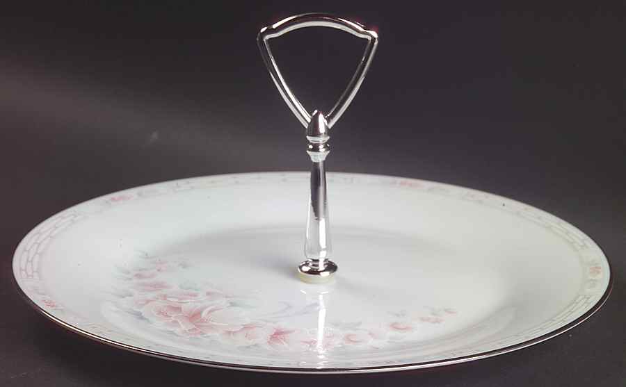 Carthage Round Serving Plate with Handle (DP) by Noritake-1