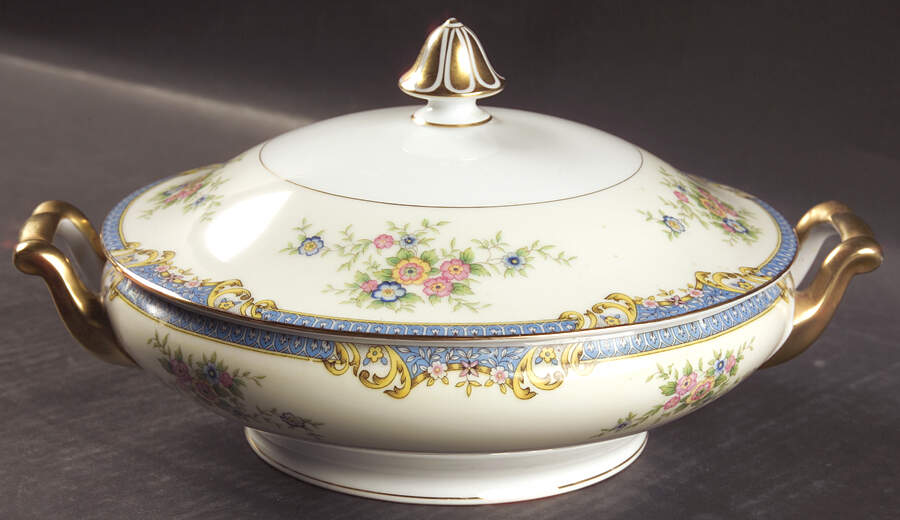 Casino Round Covered Vegetable by Noritake-1