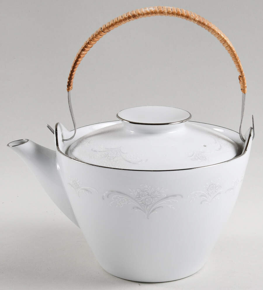 Casablanca Teapot & Lid with Removable Top Handle by Noritake-1