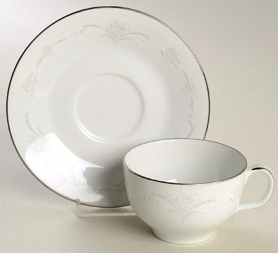 Casablanca Flat Cup & Saucer Set by Noritake-1