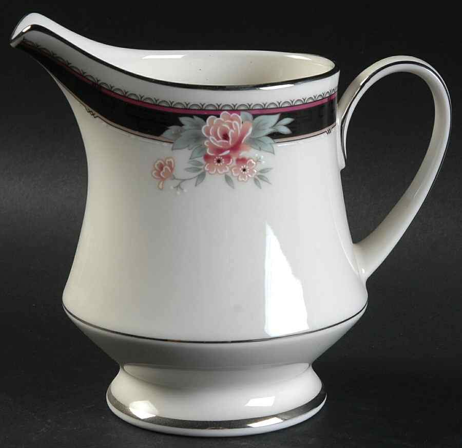 Castleberry Creamer by Noritake-1