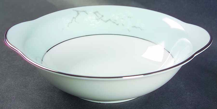Cathay Lugged Cereal Bowl by Noritake-1