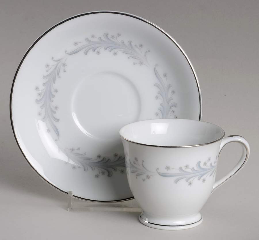 Cavalier Footed Demitasse Cup & Saucer Set by Noritake-1
