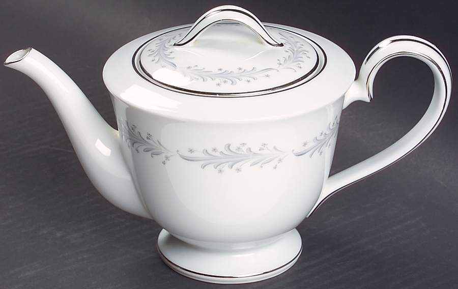 Cavalier Teapot & Lid by Noritake-1