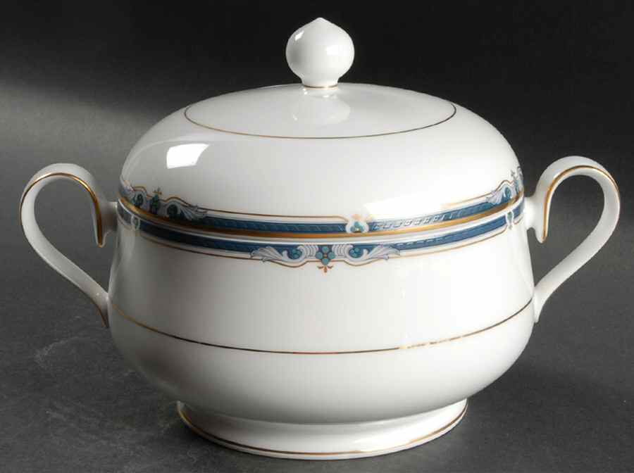 Cafe Versailles Round Covered Vegetable by Noritake-1