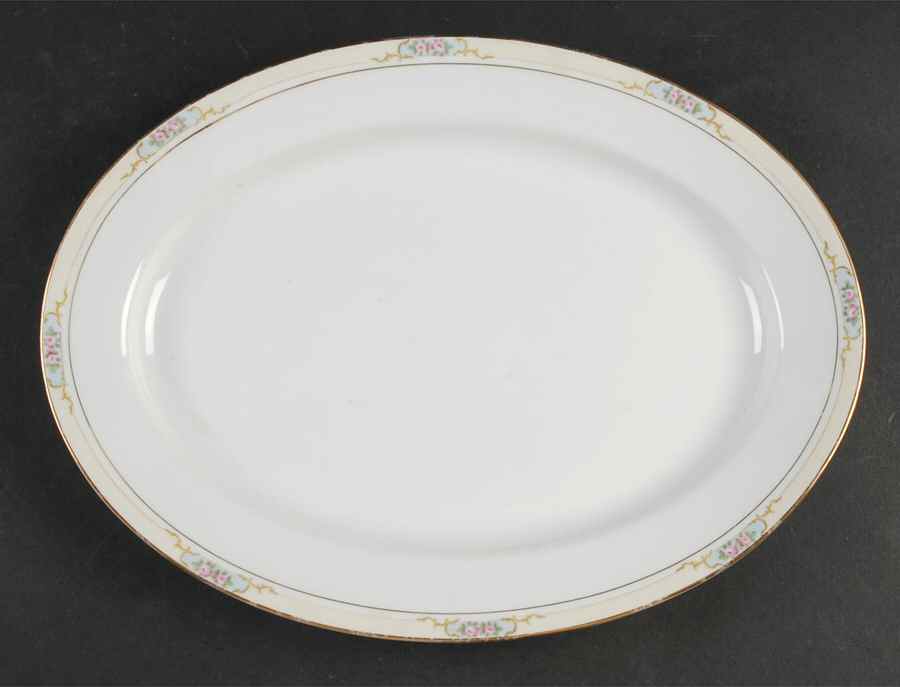 The Celtic 14" Oval Serving Platter by Noritake-1