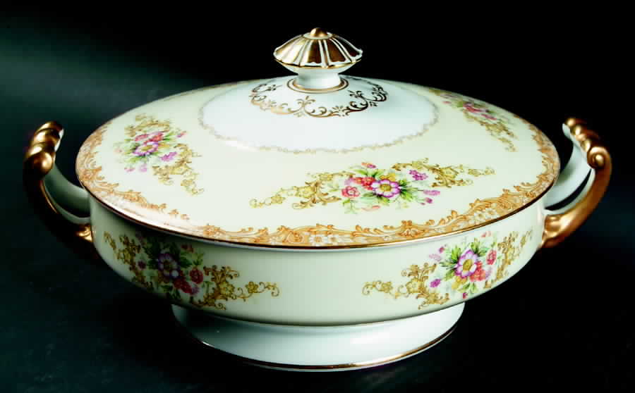 Cereus Round Covered Vegetable by Noritake-1