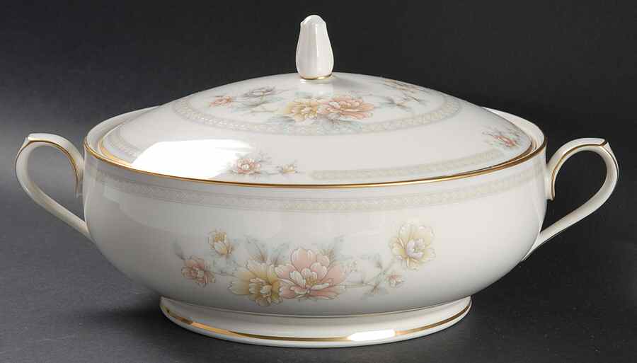 Cervantes Round Covered Vegetable by Noritake-1