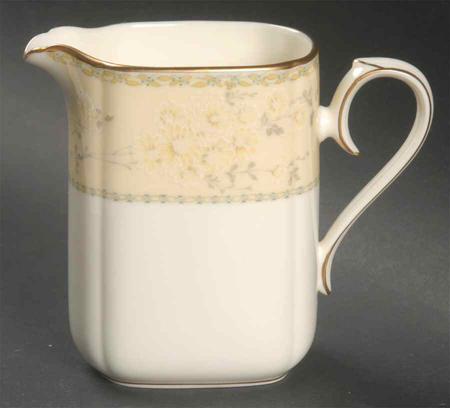 Chalfonte Creamer by Noritake-1