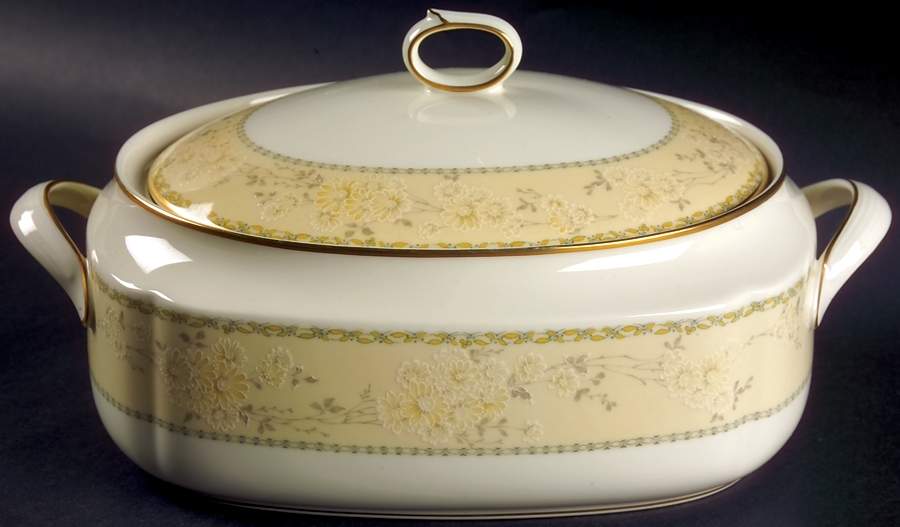 Chalfonte Oval Covered Vegetable by Noritake-1