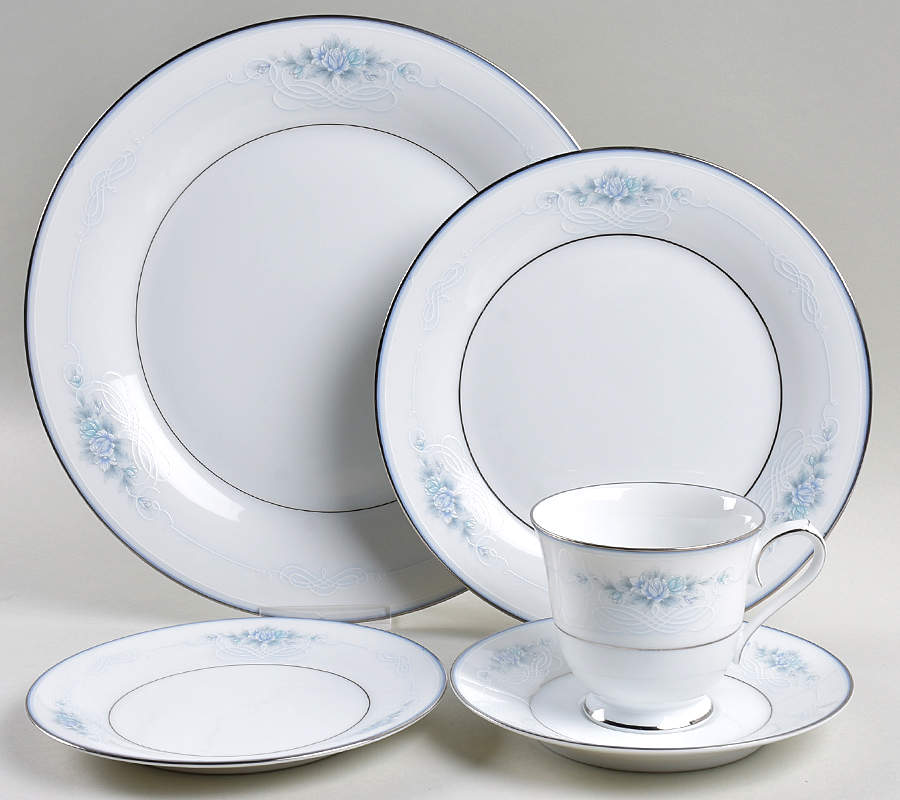 Chadbourne 5 Piece Place Setting by Noritake-1