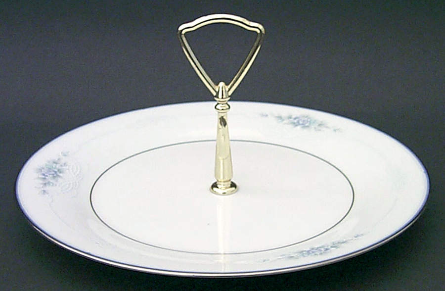 Chadbourne Round Serving Plate with Handle (DP) by Noritake-1