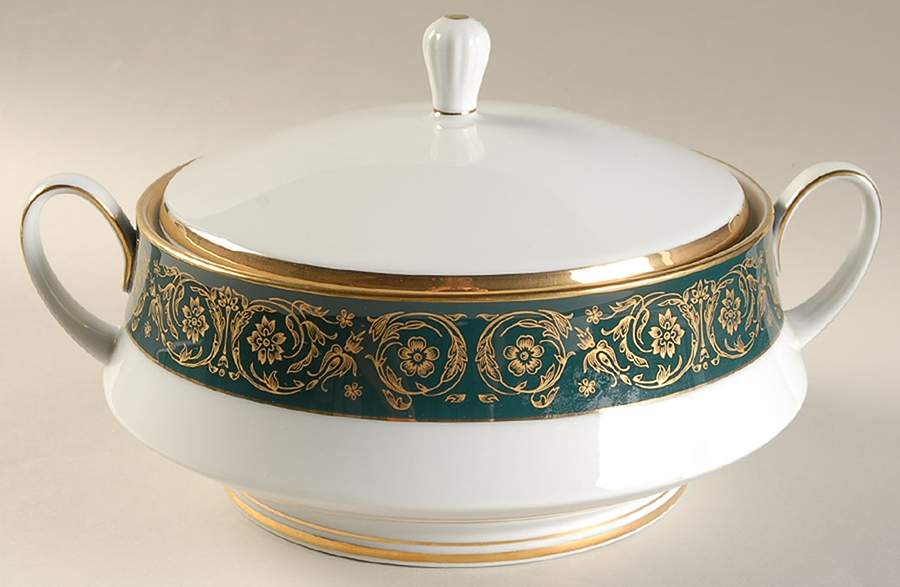 Chalmette Round Covered Vegetable by Noritake-1