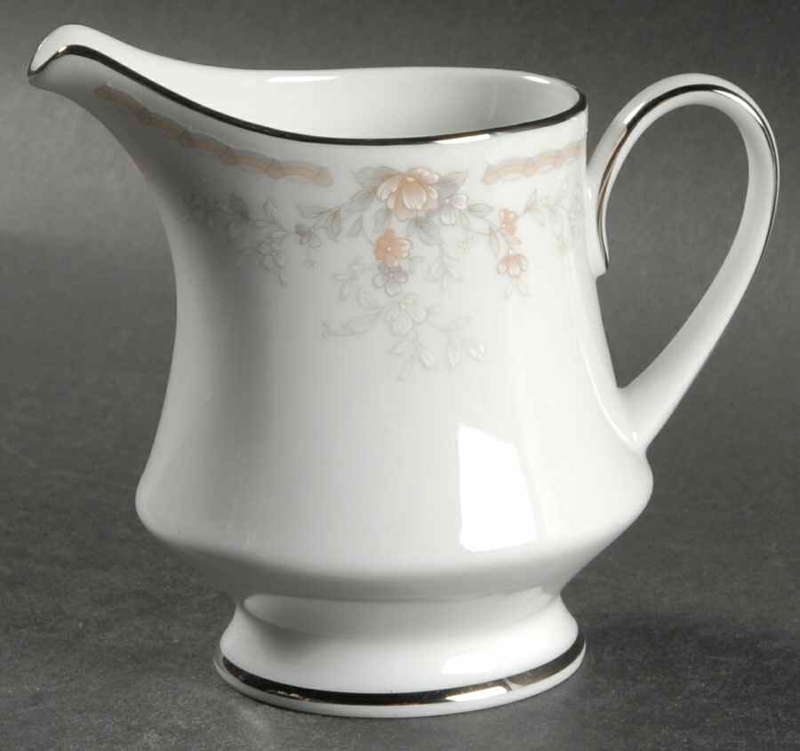 Chambray Creamer by Noritake-1