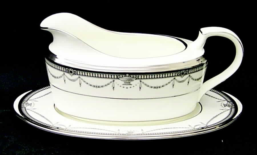 Chamberlain Gravy Boat & Underplate (Relish/Butter) by Noritake-1