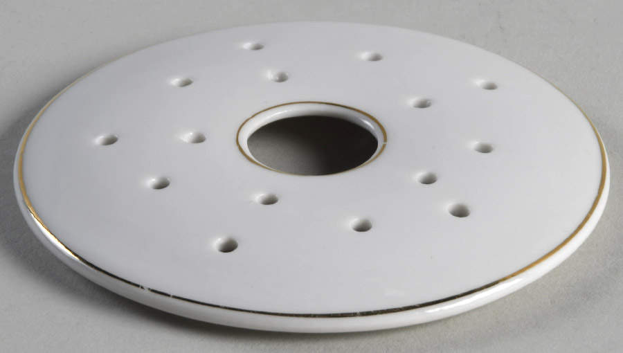 Chanbard Strainer for Round Butter by Noritake-1