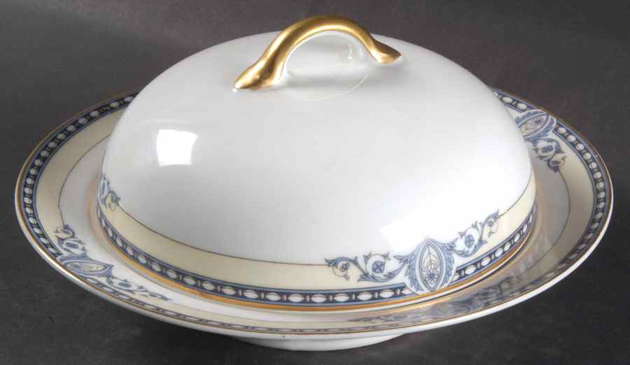 Chanesta Round Covered Butter with Strainer by Noritake-1