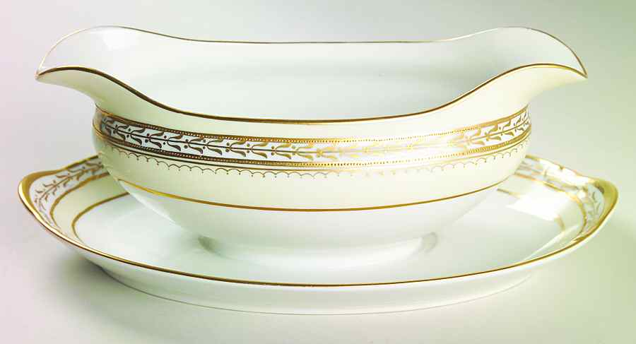 Chanfaire Gravy Boat with Attached Underplate by Noritake-1