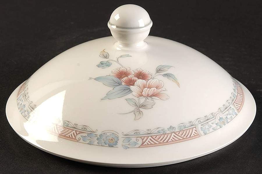 Chanteuse Lid for 2 Qt Round Covered Casserole by Noritake-1