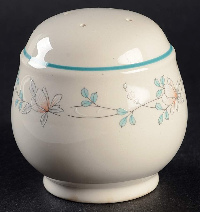 Chardonnay Pepper Shaker by Noritake-1