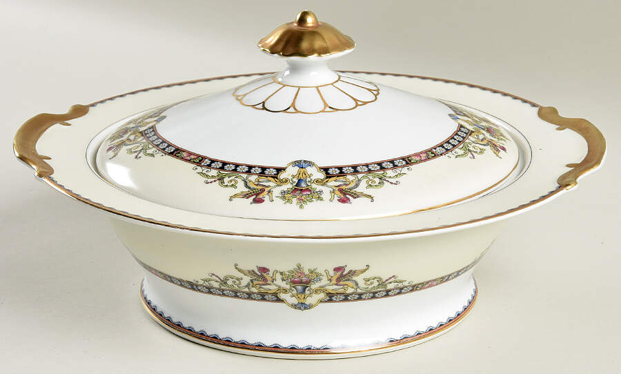 Charmaine Round Covered Vegetable by Noritake-1