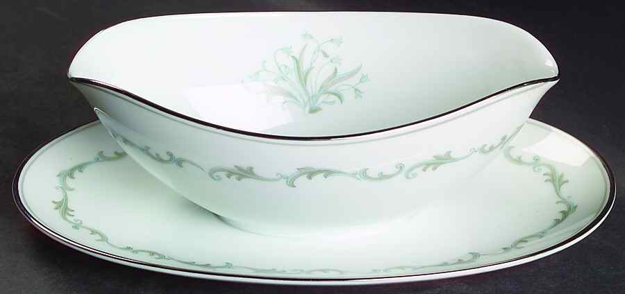 Chaumont Gravy Boat with Attached Underplate by Noritake-1