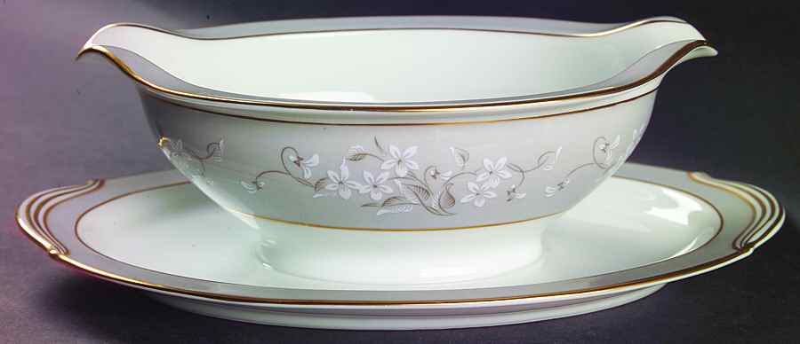 Chelsea Gravy Boat with Attached Underplate by Noritake-1