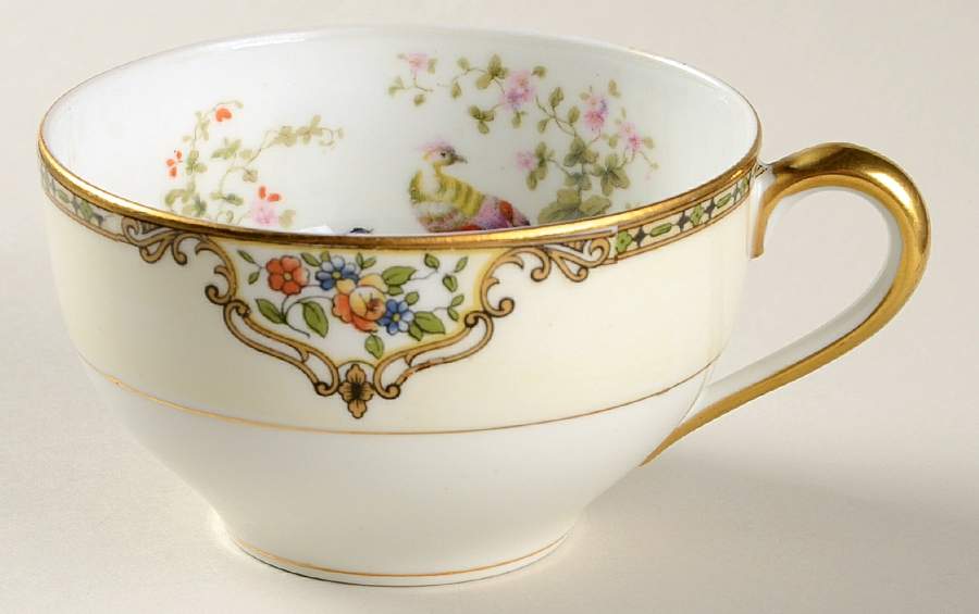 Chelsea Oversized Cup by Noritake-1