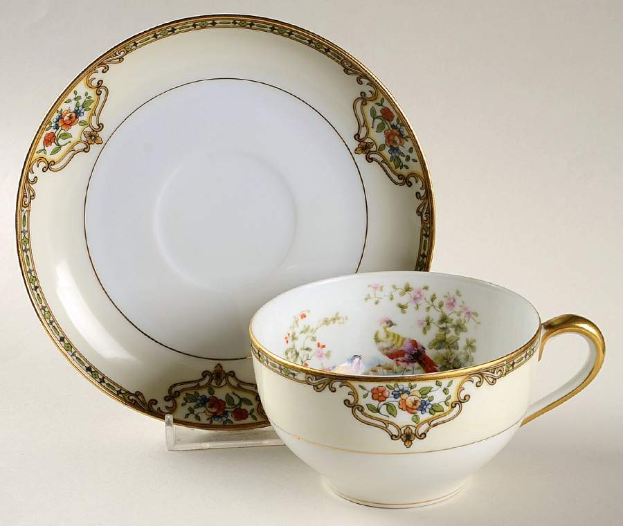 Chelsea Oversized Cup & Saucer Set by Noritake-1