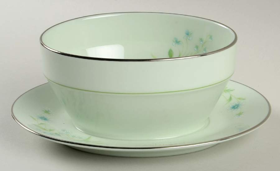 Cherish Gravy Boat with Attached Underplate by Noritake-1