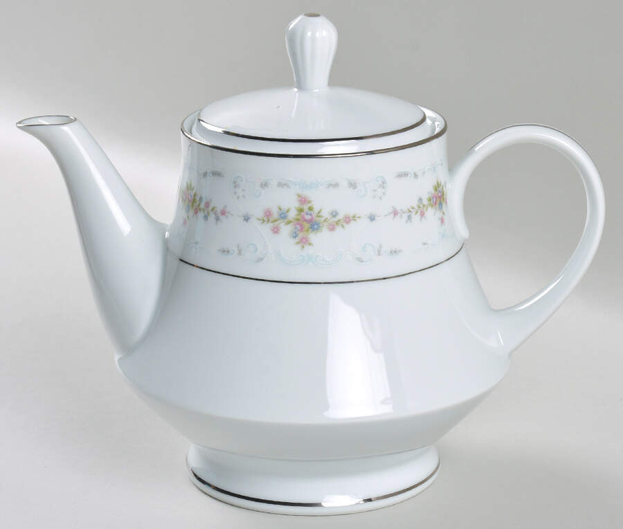 Cheryl Teapot & Lid by Noritake-1